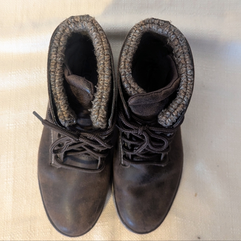 Cliffs By White Mountain Keegan Brown Sweater Upper Boots - Picture 4 of 11